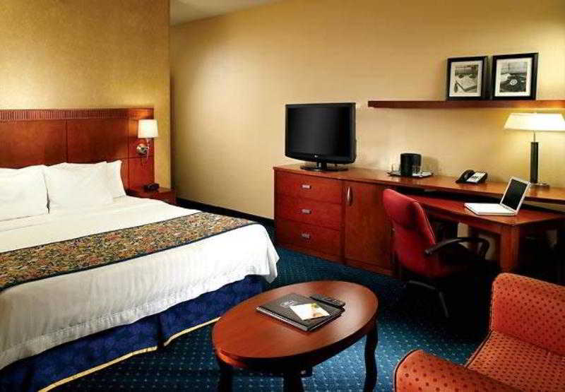 Courtyard By Marriott Atlanta Executive Park/Emory Hotell Rum bild
