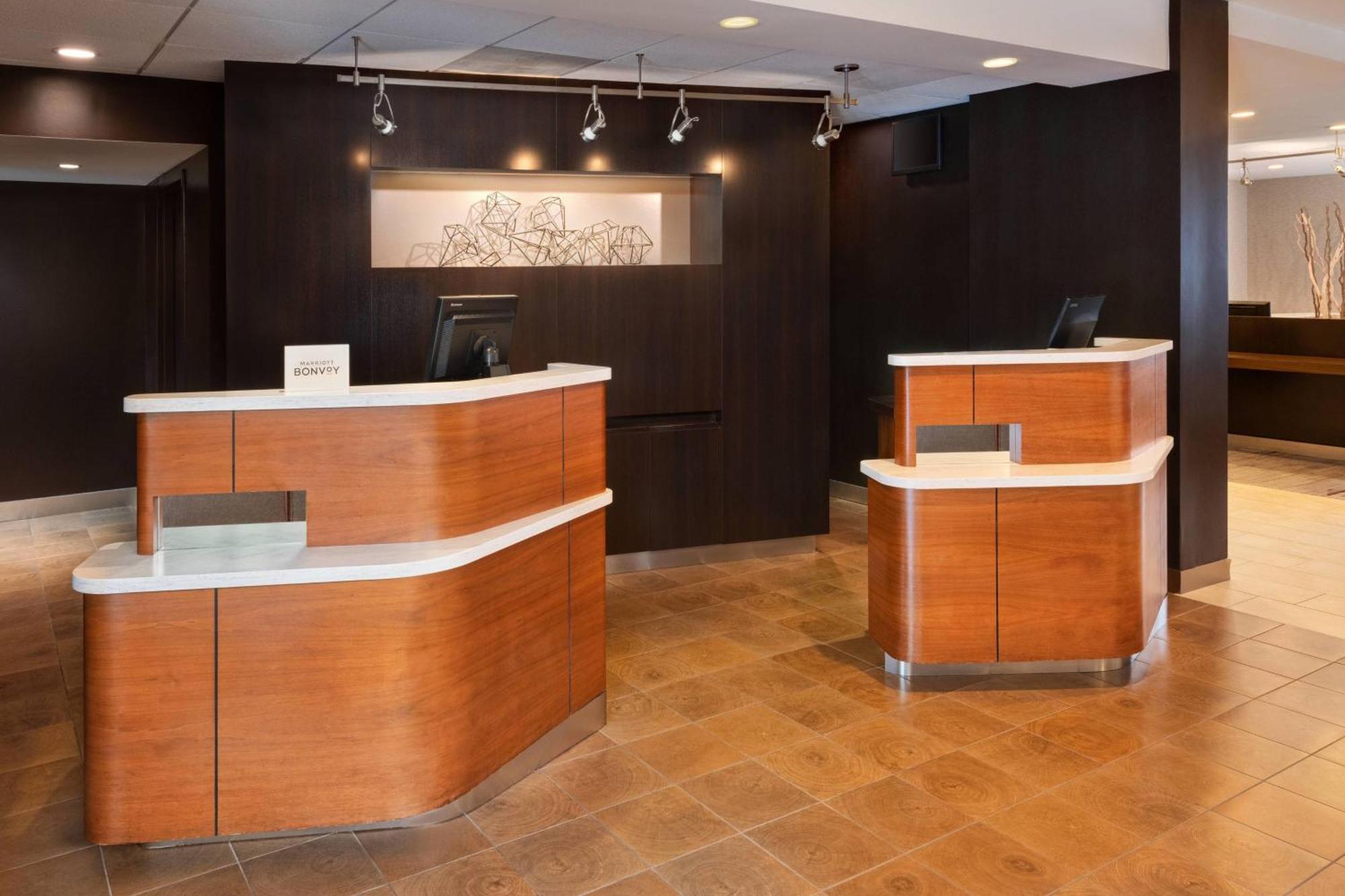 Courtyard By Marriott Atlanta Executive Park/Emory Hotell Exteriör bild