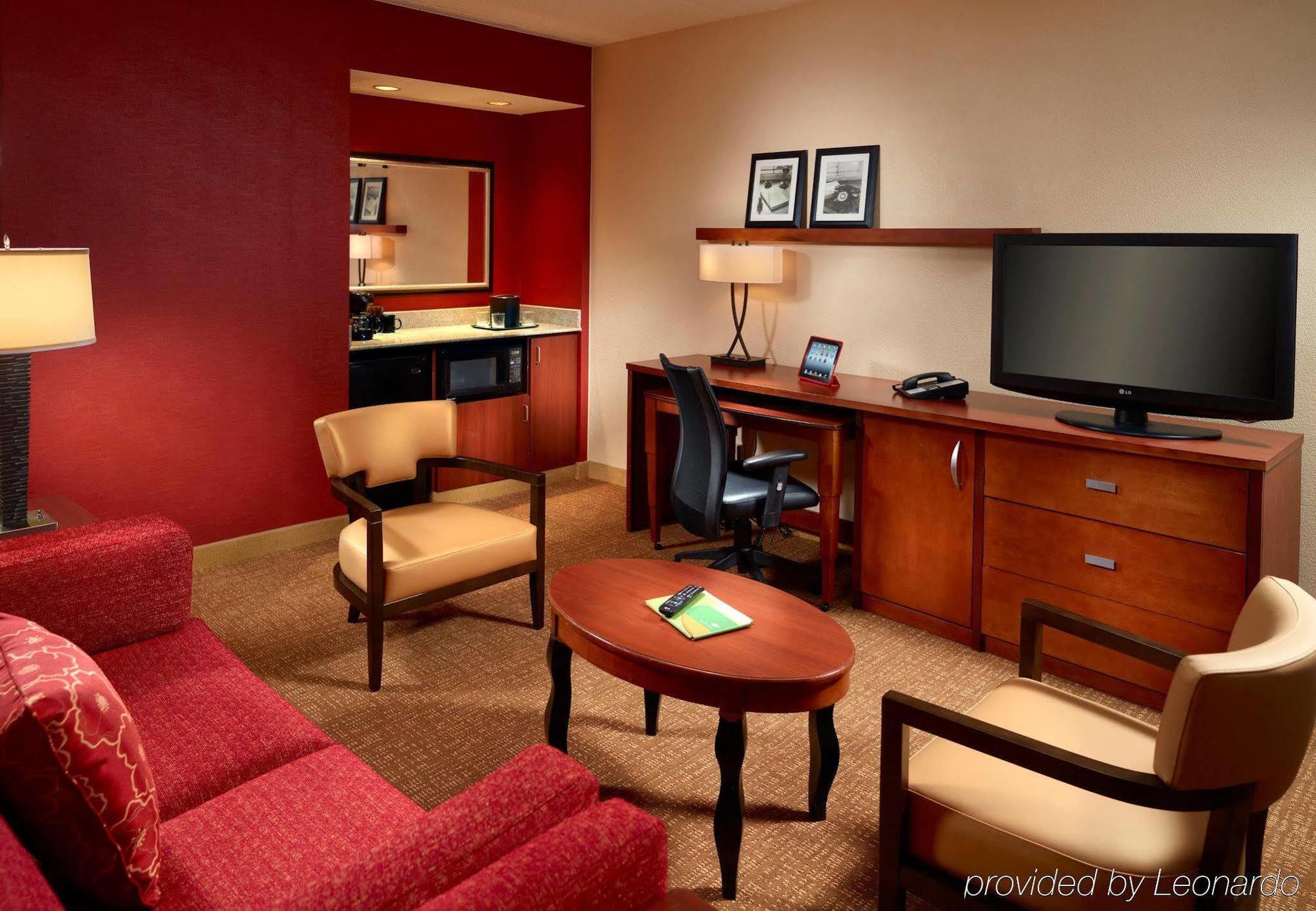 Courtyard By Marriott Atlanta Executive Park/Emory Hotell Exteriör bild